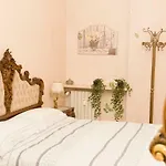 Elegant And Cozy Apt In Citta Studi